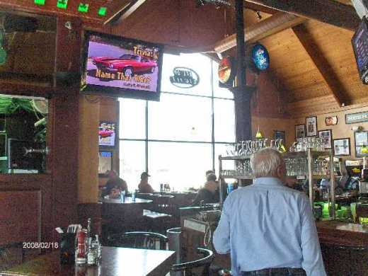 Rosie-O-Gradys-Restaurant-&-Pub-on-23-Mile-Road-in-Chesterfield-Twp-Michigan-Picture-3