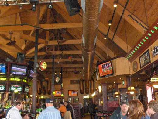 Rosie-O-Gradys-Restaurant-&-Pub-on-23-Mile-Road-in-Chesterfield-Twp-Michigan-Picture-4